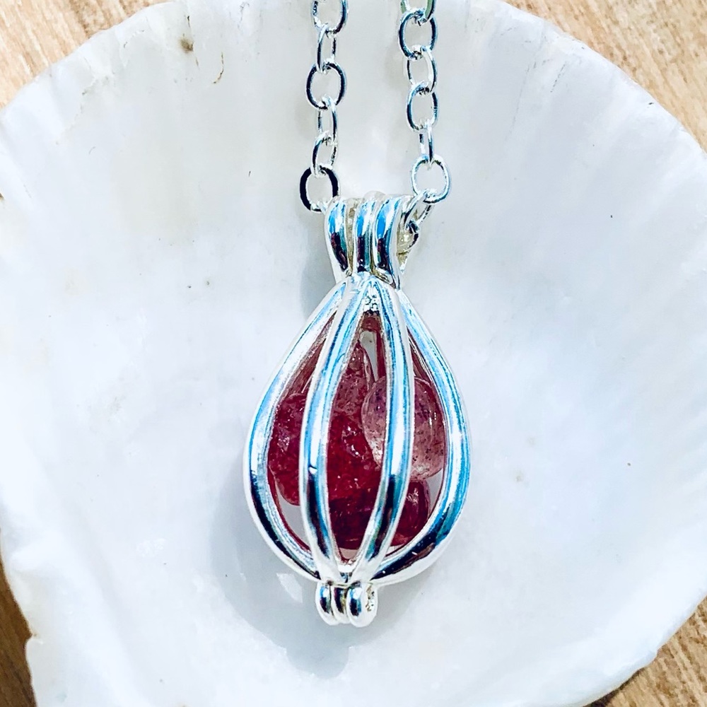 Strawberry Quartz Caged Pendant Necklace - Picture 4 of 8